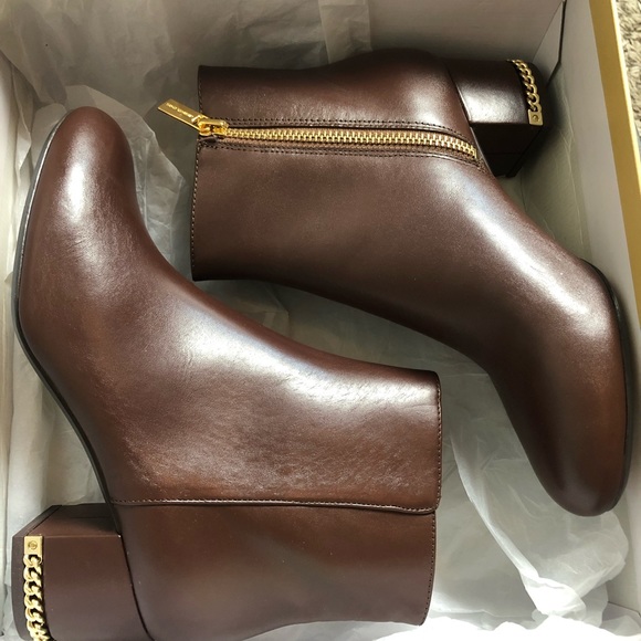 NEW Michael Kors Booties Sabrina Mid Boot - Picture 11 of 13